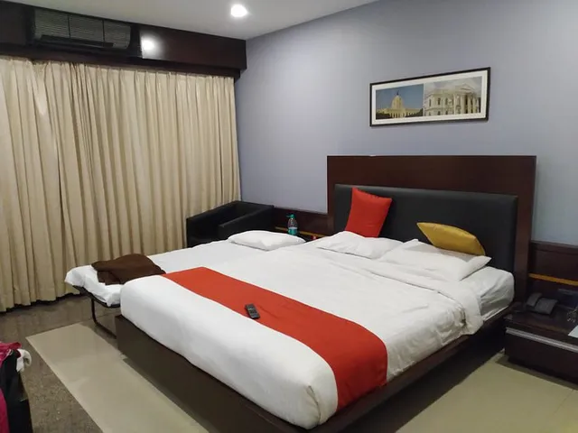 Jade Garden Hotel - 4