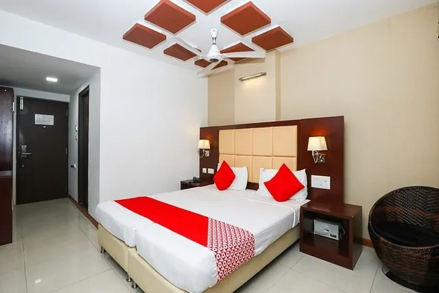 Hotel Rajmahal Inn - 4