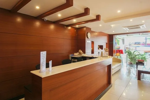 Hotel Golden Castle - 2