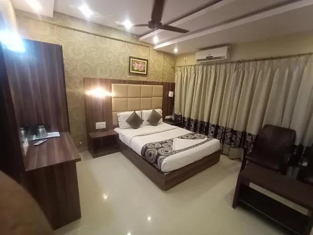Hotel Aditya - 4