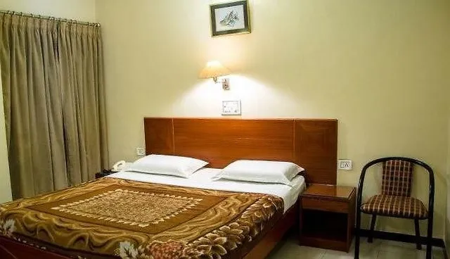 Hotel Bombay Tiffanys - 4