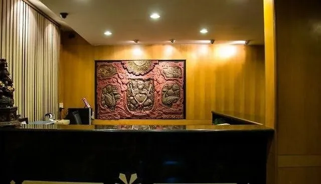 Hotel Bombay Tiffanys - 2