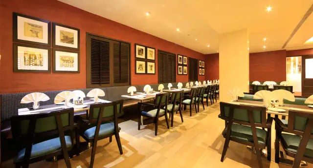 REGALIA INN AND SUITES - 3