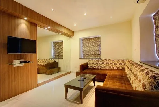 FabHotel Hiland Suites - 3