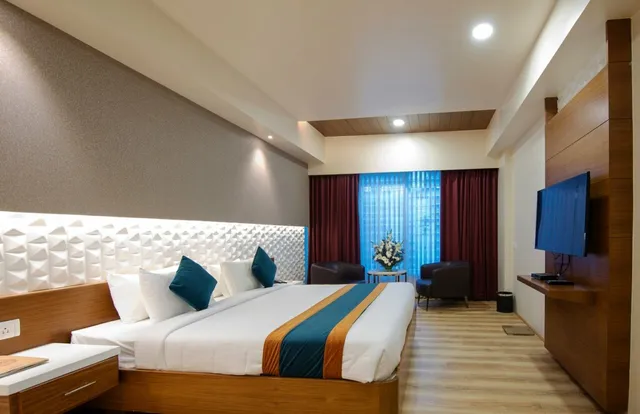 Zion - A Luxurious Hotel - 6