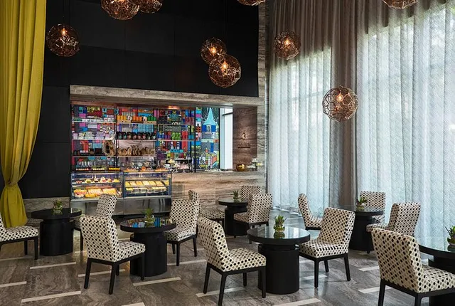 Renaissance Bengaluru Race Course Hotel - 5