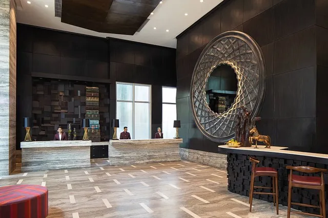 Renaissance Bengaluru Race Course Hotel - 3