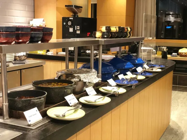 Holiday Inn Express - 4