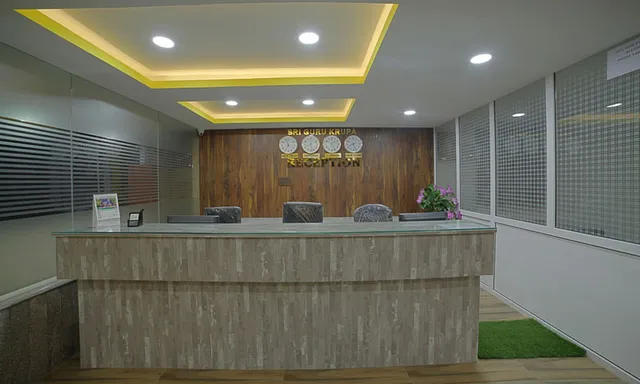 SM Royal Suites Hotel - 2