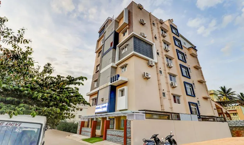 SM Royal Suites Hotel