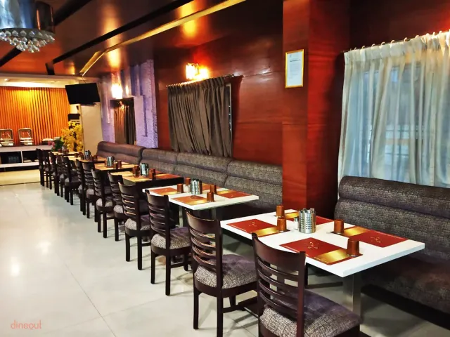 HOTEL SANMAN GARDENIA - 3