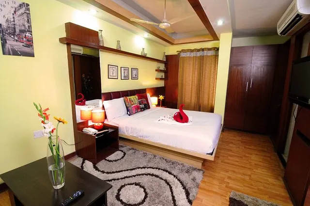 The Bouvice Hotel - 4