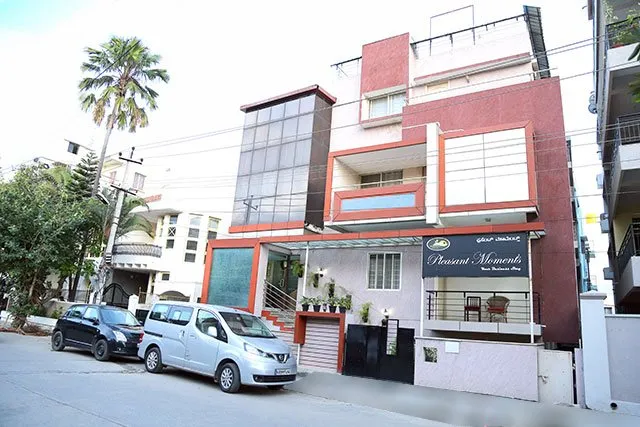 Pleasant Moments Business Hotel