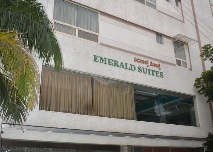 Emerald Suites by Kallate