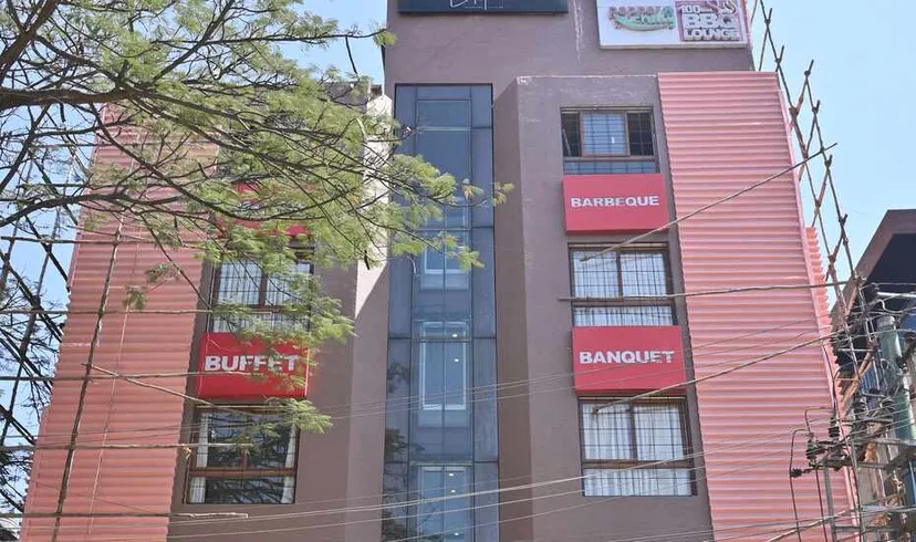 R D Suites A Business Hotel