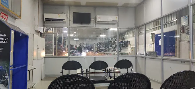 Krishnaa Bajaj Service Center