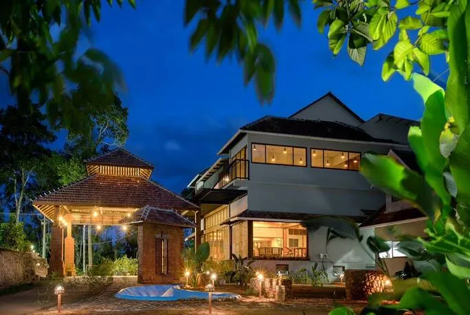 Kings Flora Organic Farm Resort