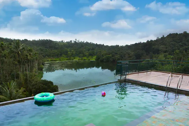 Karlad Lake Resort - Wayanad - 2