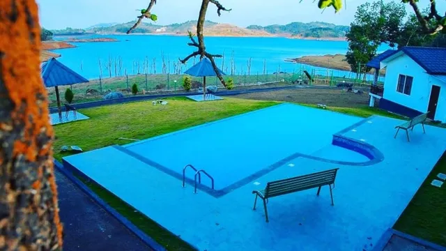 Misty Dam Resort - 2