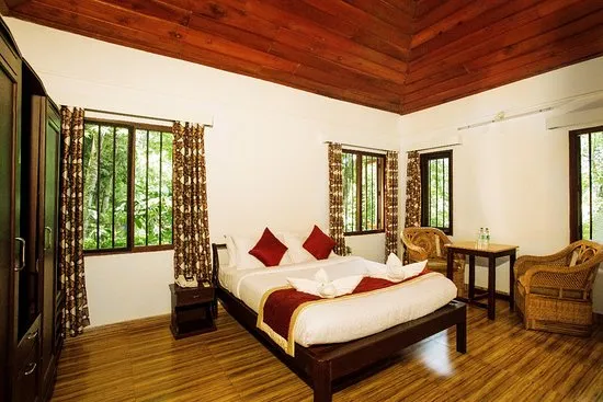 Crescent Family Resort - 4