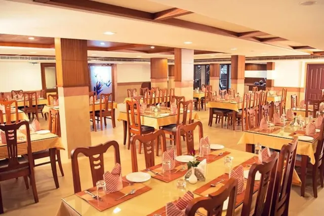 Hotel Rainbow Suites - 3