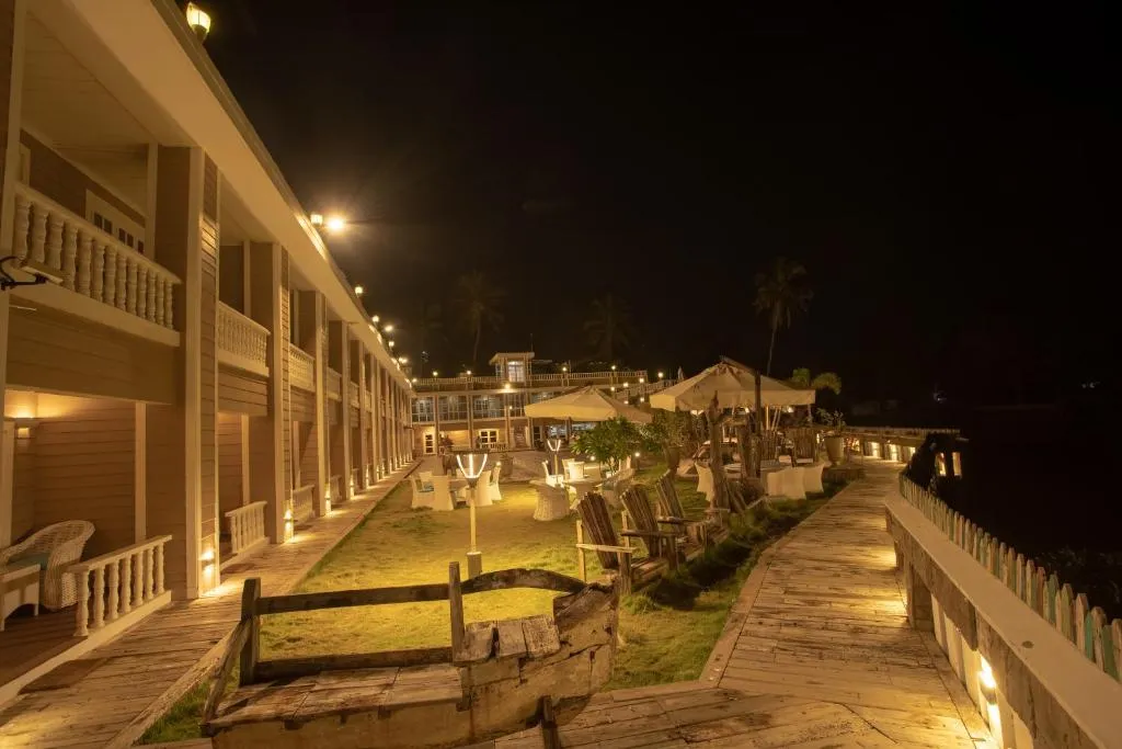 State Beach Boutique Resort & Spa