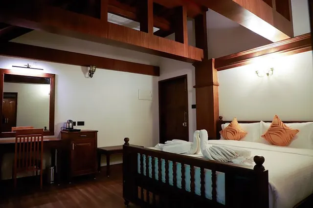 Surya Heritage Hotel - 4