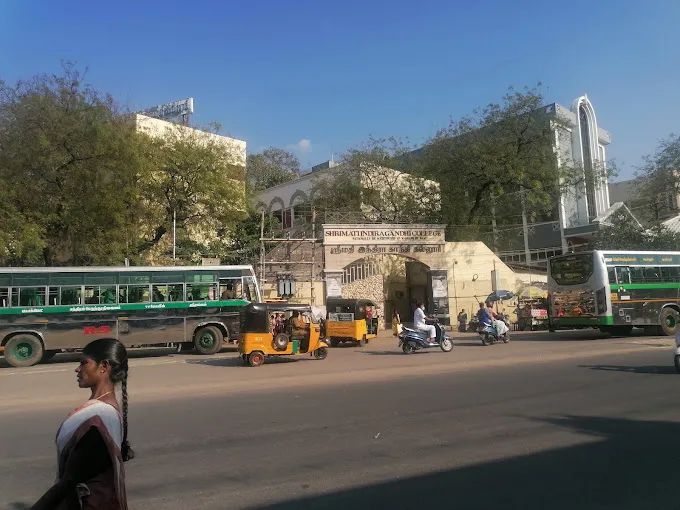 Shrimati Indira Gandhi College