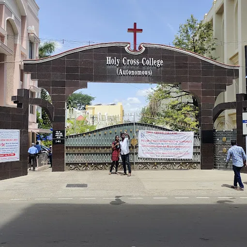 Holy Cross College
