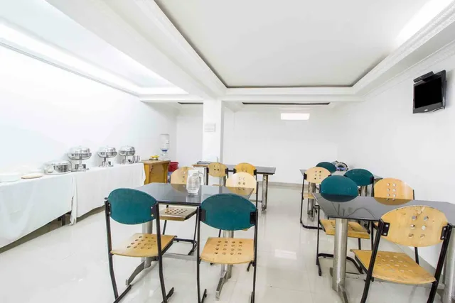 FabExpress Rekha Residency - 3