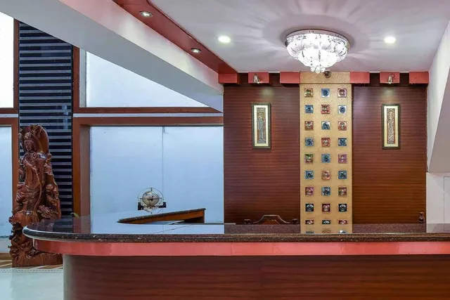 Golden Metro Hotel - 2