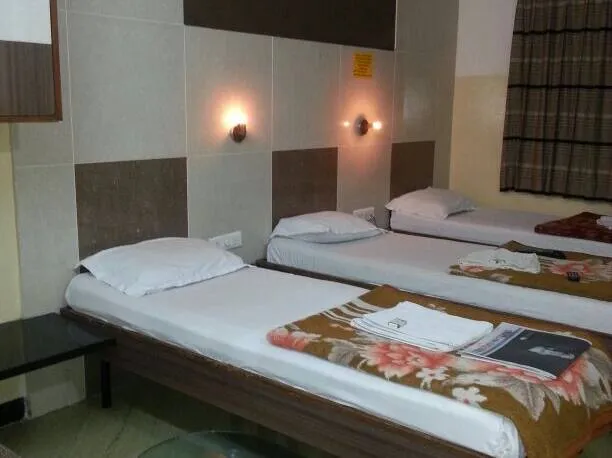 Hotel Vardhaman Paradise - 2