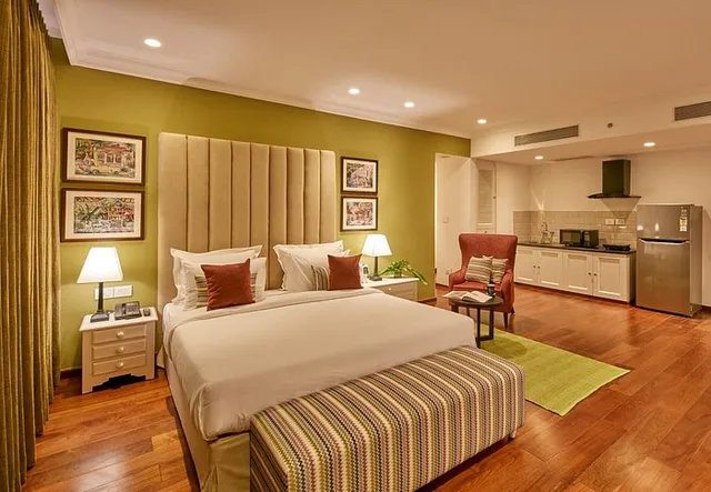 The Waverly Hotel and Residences - 4