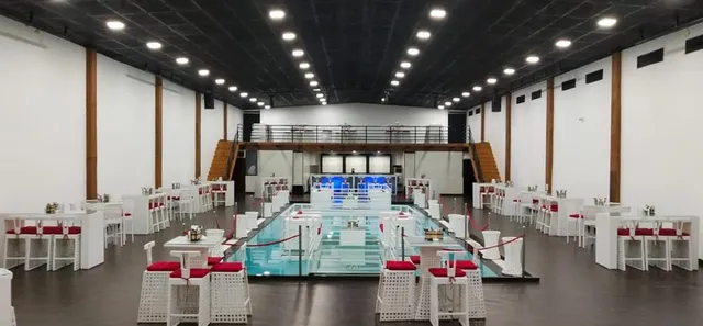 Ezone Lagoon Resort - 3