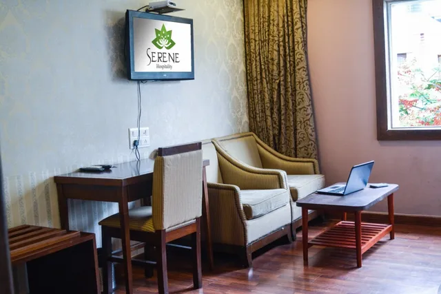 Serene Boutique Hotel - 3