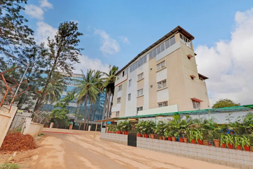 Super OYO Collection O Goyal Residency