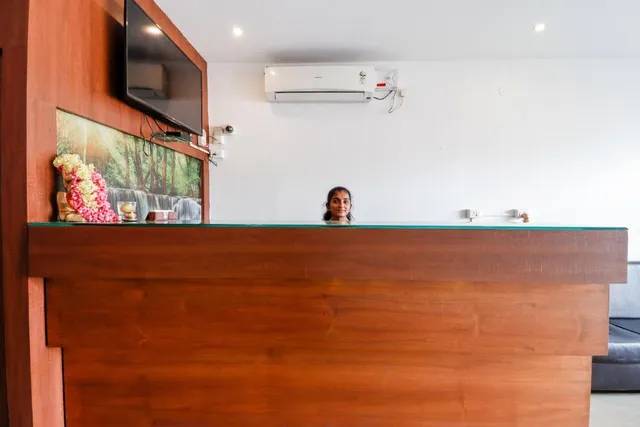 Super OYO Capital O Sai Arya Residency - 2