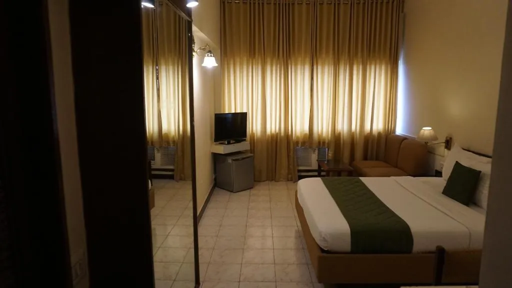 Hotel Poonja International