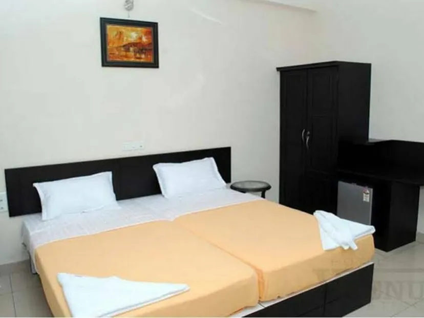 Hotel Veenu International