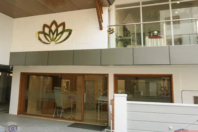 Hotel Laxmi Cityside - 2