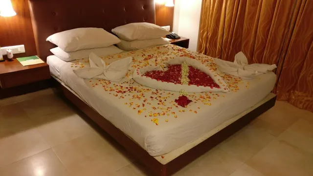 Srinivas Saffron Hotel Mangalore - 2