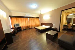 Hotel Shaan Plaza - 2