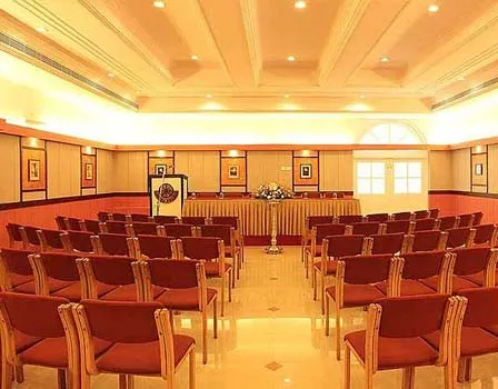 HOTEL LUCIYA PALACE - 2