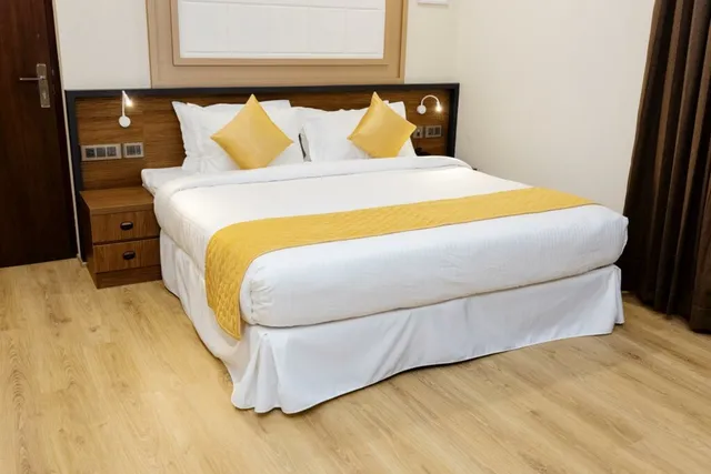 White Palace Hotel - 4