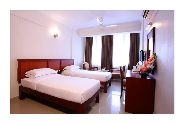 Hotel Pooram International - 4