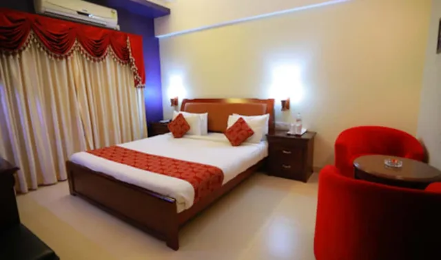 Hamara Hotels & Bar Thrissur - 4