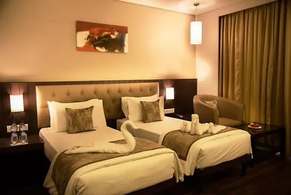 Hotel Ashoka Towers - 4