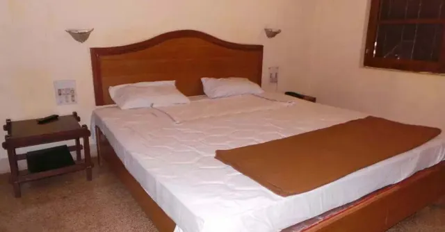 Hotel Ashoka Towers - 3