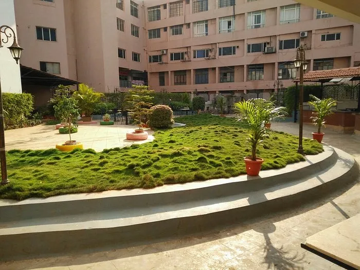 POP 81117E Hotel Trupti International