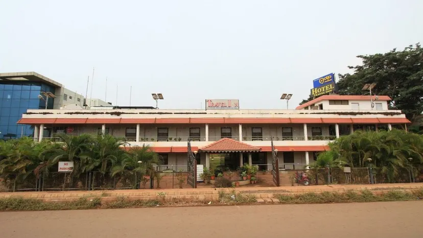HOTEL TRAVEL INN